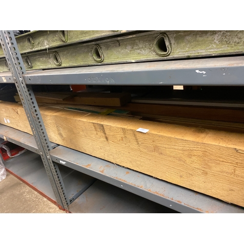 2208 - quantity of assorted lengths of timber- mostly softwoods