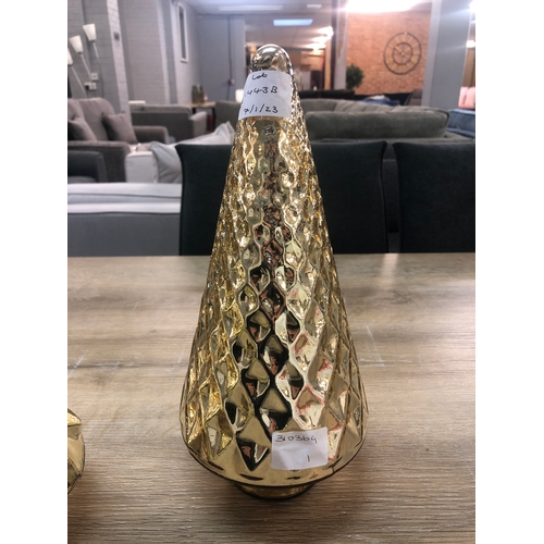 1443B - A decorative gold glass Christmas tree, H 30cms (42086314)   #