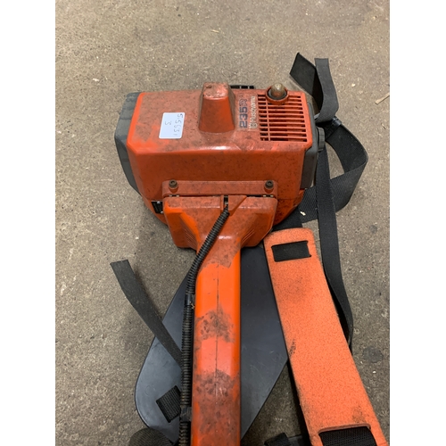 2010 - Husqvarna 235R petrol-driven strimmer - W