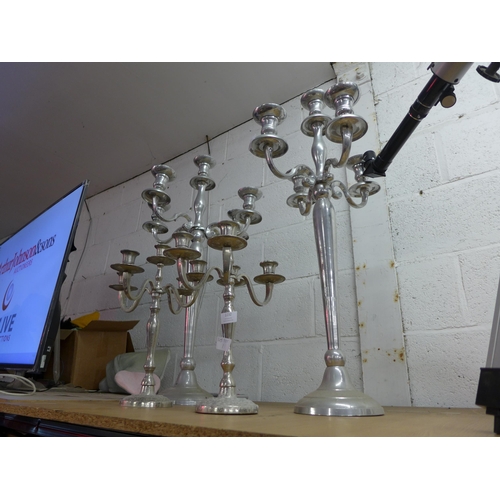 2179 - Set of 4 table candelabras: pair 24