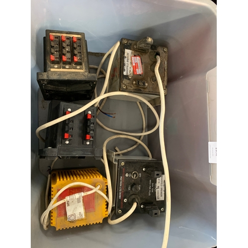 2092 - 6 Mixed 240v transformers - 1 transformer failed electrical safety test due to damaged cable - sold ... 