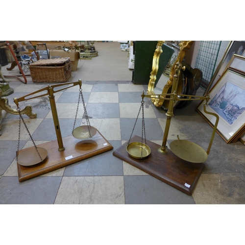 298 - Two sets of vintage Avery weighing scales