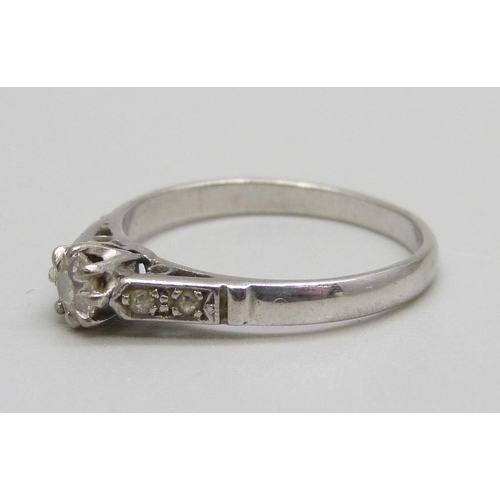 1020 - A white metal and diamond set ring, 3g, N