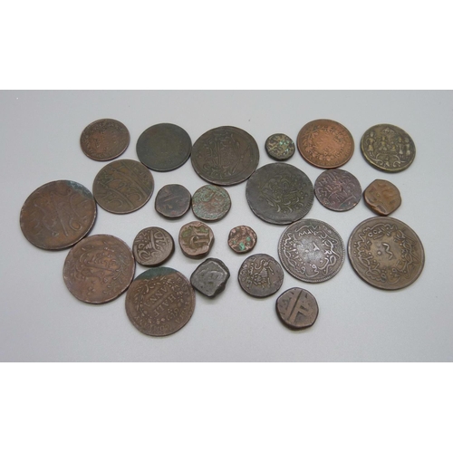 1072 - Assorted old bronze coins