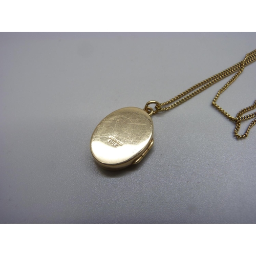 1139 - A 9ct gold locket and chain, 5.5g