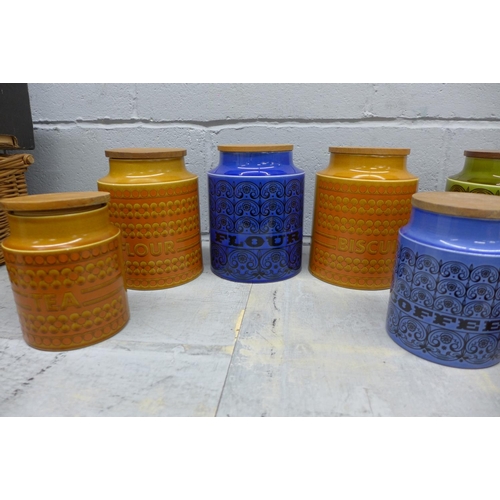 1188 - Nine Hornsea storage jars **PLEASE NOTE THIS LOT IS NOT ELIGIBLE FOR POSTING AND PACKING**