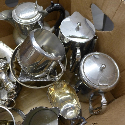 1200 - Plated ware and pewter **PLEASE NOTE THIS LOT IS NOT ELIGIBLE FOR POSTING AND PACKING**