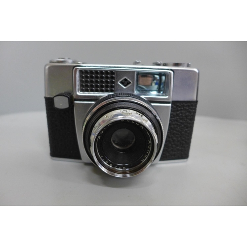 635 - An Agfa camera, cased