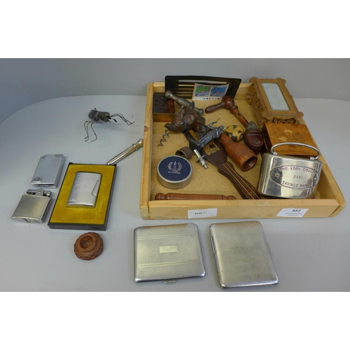 652 - Wooden items, lighters and cigarette cases