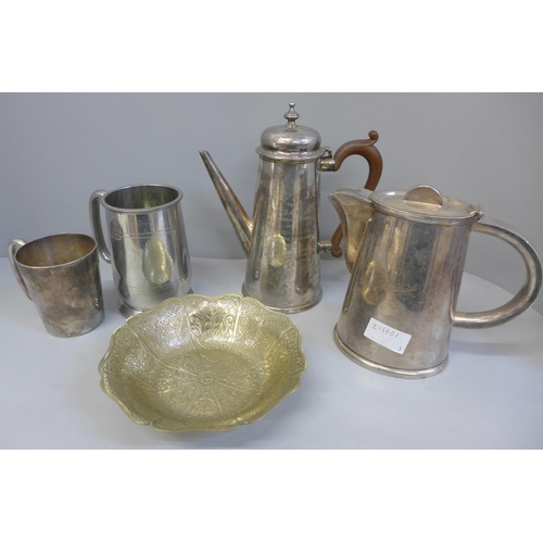 672 - Silver plated items including Elkington and Viners