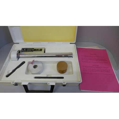 676 - A West German Biotest Diagnostics air tester