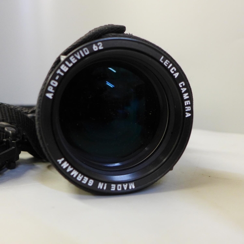 691 - A Leica spotting scope