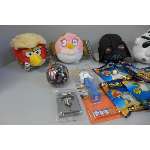 729 - A collection of Star Wars items including Angry Birds toys