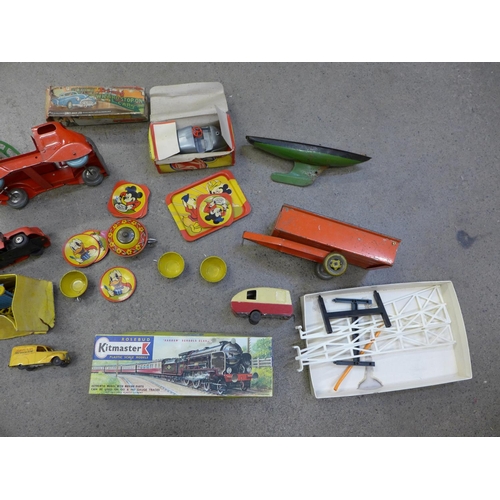 742 - A collection of tin plate model vehicles and other items including a Mettoy Royal Mail van, two Chad... 