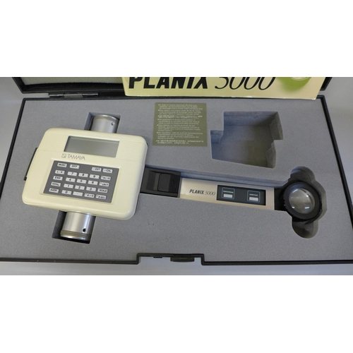 777 - A Planix 5000 Tamaua digitizing area-line meter, tool for measurement of length and area on plans, e... 