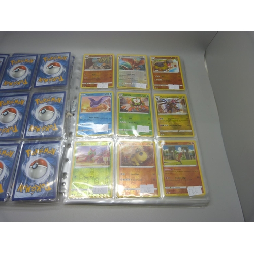 847 - 126 Pokemon Holo/Reverse Holo cards from multiple sets, including Astral Radiance, Evolving Skies, C... 