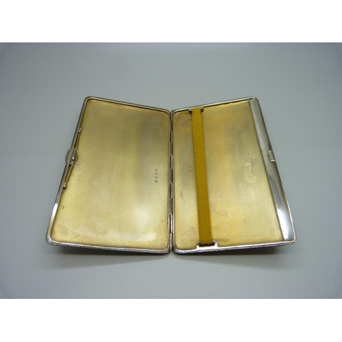 880 - A silver cigarette case, 185g