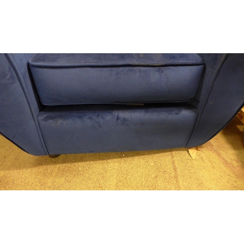 1556 - A Hoxton blue velvet three seater sofa and armchair - damaged legs