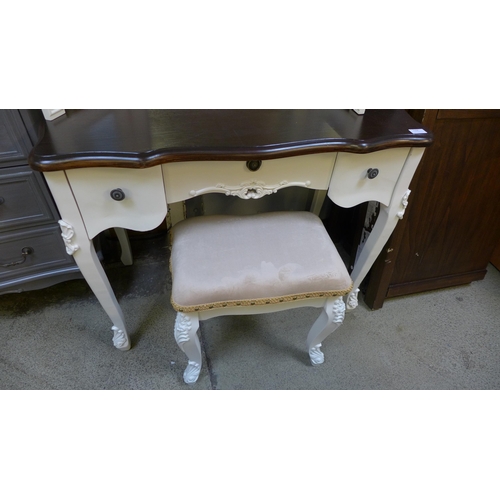 1558 - A white antique style dressing table with stool