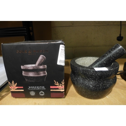 3010 - Cole & Mason Pestle & Mortar 18Cm      (279-375)   * This lot is subject to vat