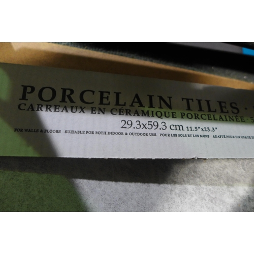 3014 - Porceclain tile x4 29.3 x 59.3 * This lot is subject to vat