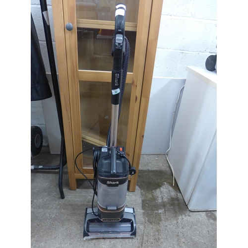 2203 - Upright Shark Lift Away upright vac- W