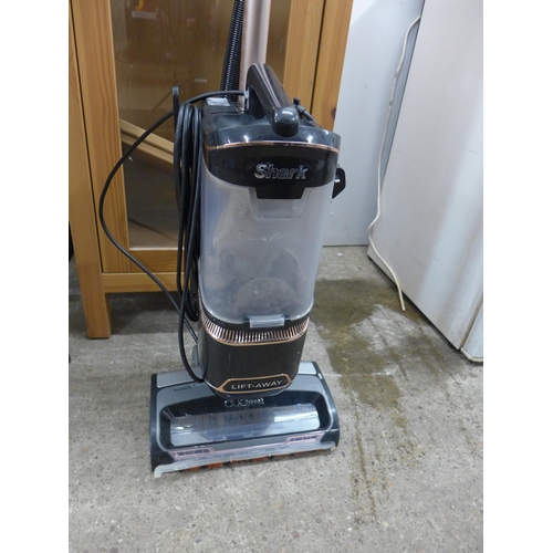 2203 - Upright Shark Lift Away upright vac- W