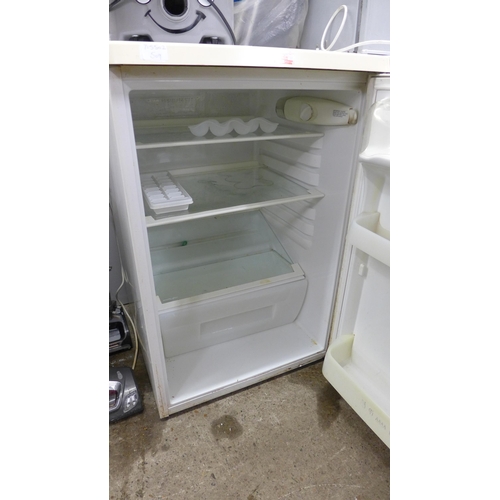 2209 - Zanussi under counter refrigerator - failed electrical safety test due to damaged cable - sold as sc... 