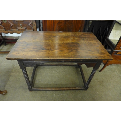 138 - A William III oak side table