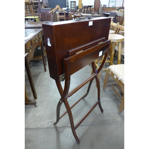 197 - A Victorian style mahogany folding coaching table