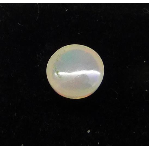 1010 - A cut opal, 0.90cts