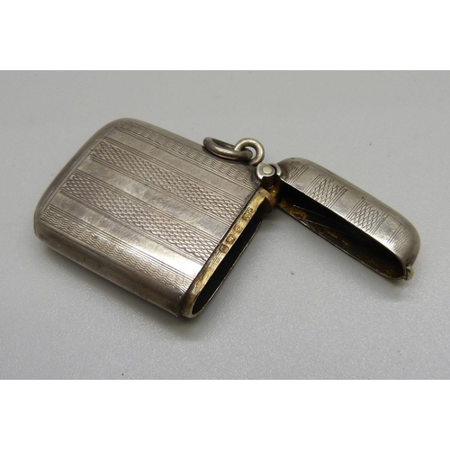 1011 - A silver vesta case