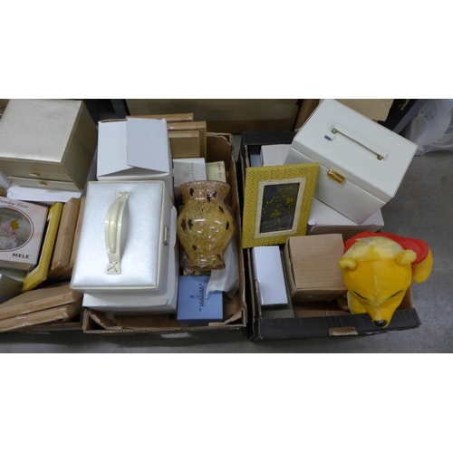 1121 - Jewellery boxes, plated items, vases, photographs frames, toys, etc. **PLEASE NOTE THIS LOT IS NOT E... 