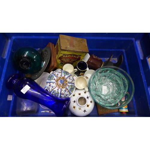 1146 - Royalty memorabilia, china and vintage tins etc. **PLEASE NOTE THIS LOT IS NOT ELIGIBLE FOR POSTING ... 