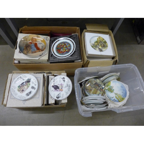 1147 - Four boxes of collectors plates **PLEASE NOTE THIS LOT IS NOT ELIGIBLE FOR POSTING AND PACKING**