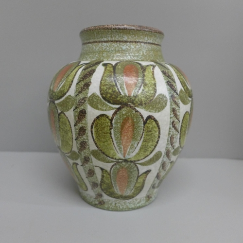 602 - A Denby Glyn Colledge vase, 23cm