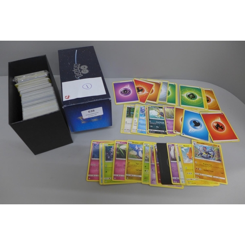 638 - 500 Assorted Pokemon cards