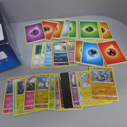 638 - 500 Assorted Pokemon cards