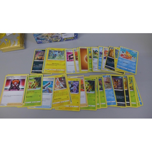 643 - 300 Assorted Pokemon cards