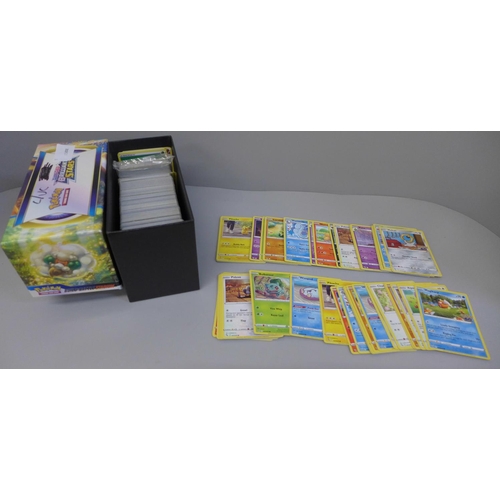 645 - 500 Assorted Pokemon cards