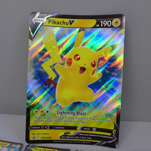 671 - Pokemon Pikachu cards collection and assorted holos