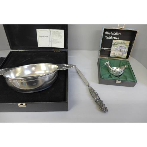 672 - Scandinavian pewter items, some boxed