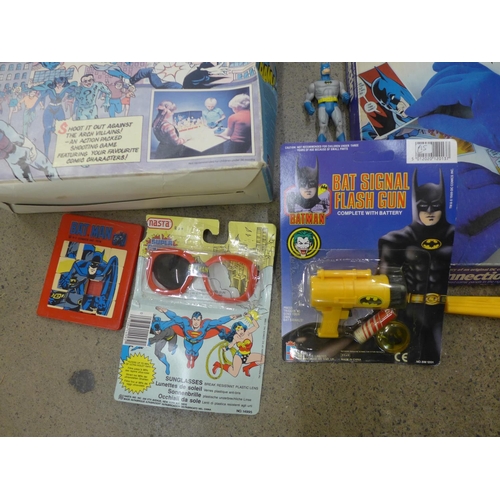 730 - Vintage Batman collection including Batman Shoot Out and Comic Collection, sunglasses, gun, etc. (8)