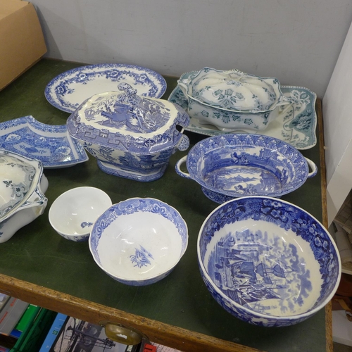 787 - A box of blue and white china including Spode slop bowl, Wedgwood fruit bowl, Willow pattern vegetab... 