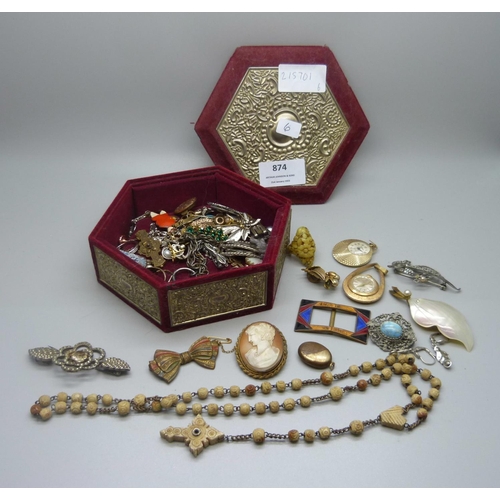 874 - Vintage jewellery including rolled gold in a silver plated box