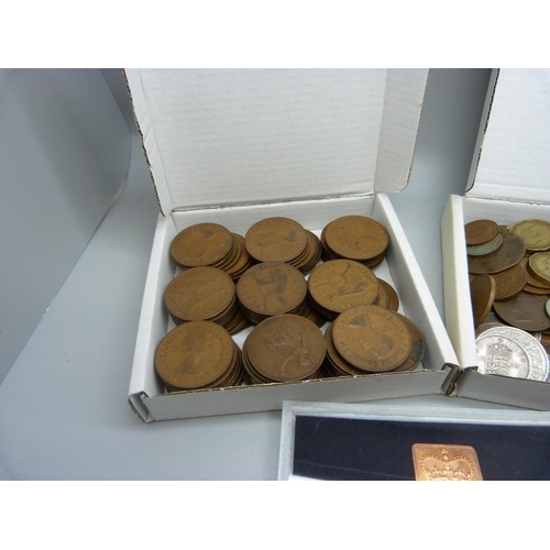 896 - Coins and a 1976 GB coin set