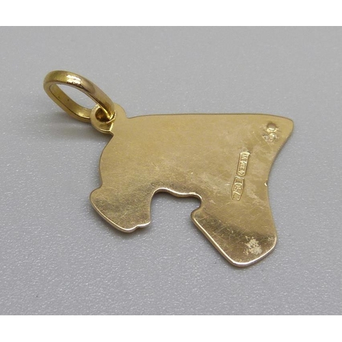 921 - An 18ct gold Kuwait charm/pendant, 2.5g