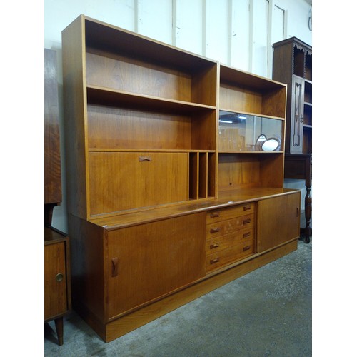 18 - A Danish Clausen & Sons teak room divider