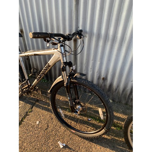 2157 - Mongoose Tyax aluminium twin disc MTB - Police repossession