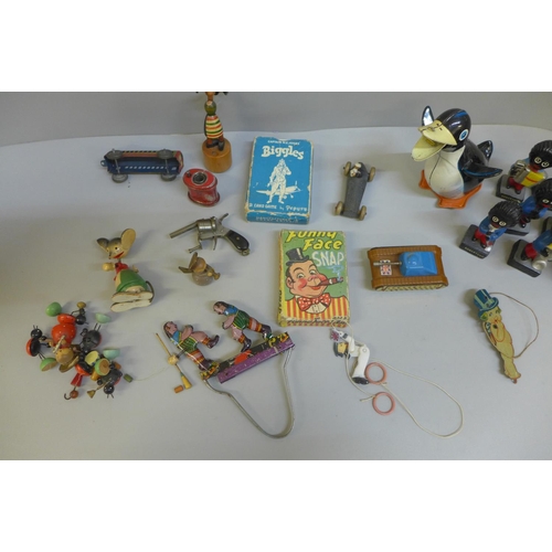 701 - Tin plate toys and Robertson band figures, etc.